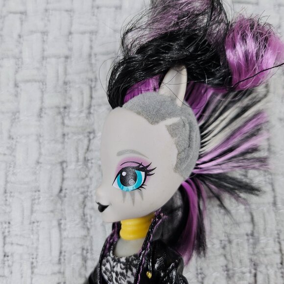 My Little Pony Equestria Girls Ponymania Zecora 2014 Toys R Us Exclusive - Picture 3 of 5